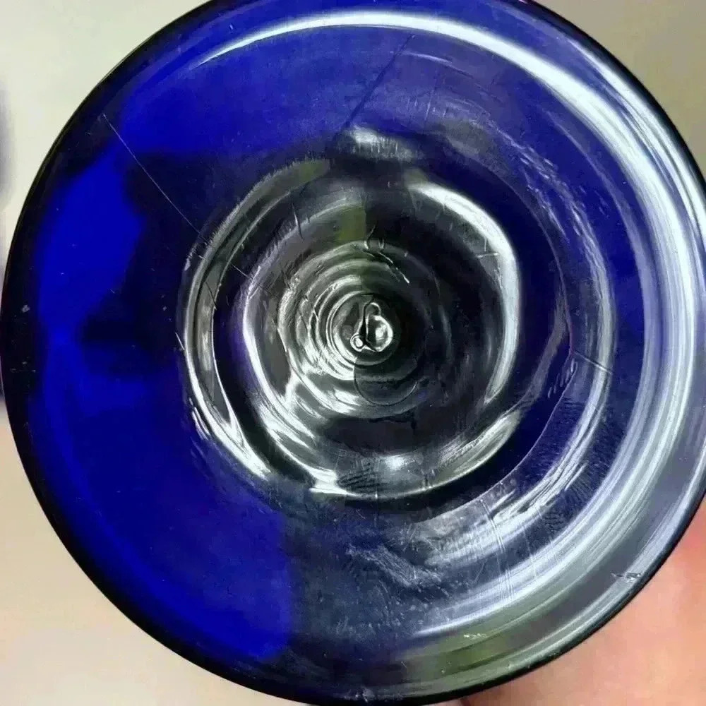 Millennium Y2K New Year’s Eve  1999/2000 cobalt glass champagne flutes. - Picture 4 of 10